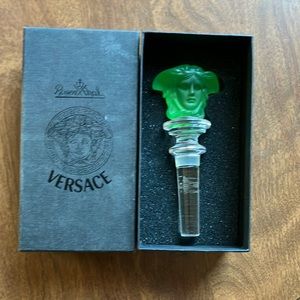 Versace Rosenthal  “ Medusa” Green ( lead crystal)  Wine Stopper